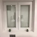 Estudio Dos Bones Apartment
